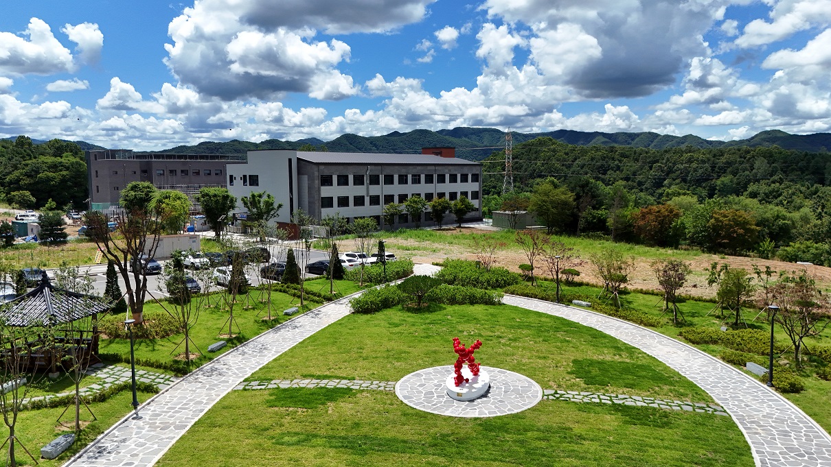 홍천국가항체클러스터 입주기업 ‘한국에프엠씨’, 농림식품부‘농생명자원기반 국가필수의약품의 원료의약품 국산화’ 연구개발과제 선정 (4월 13일) 이미지1
