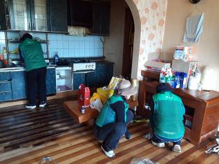 서면 새마을지회, 새마을 부녀회 취약가정 청소 및 집수리 봉사 활동 실시 (4월 12일) 사진
