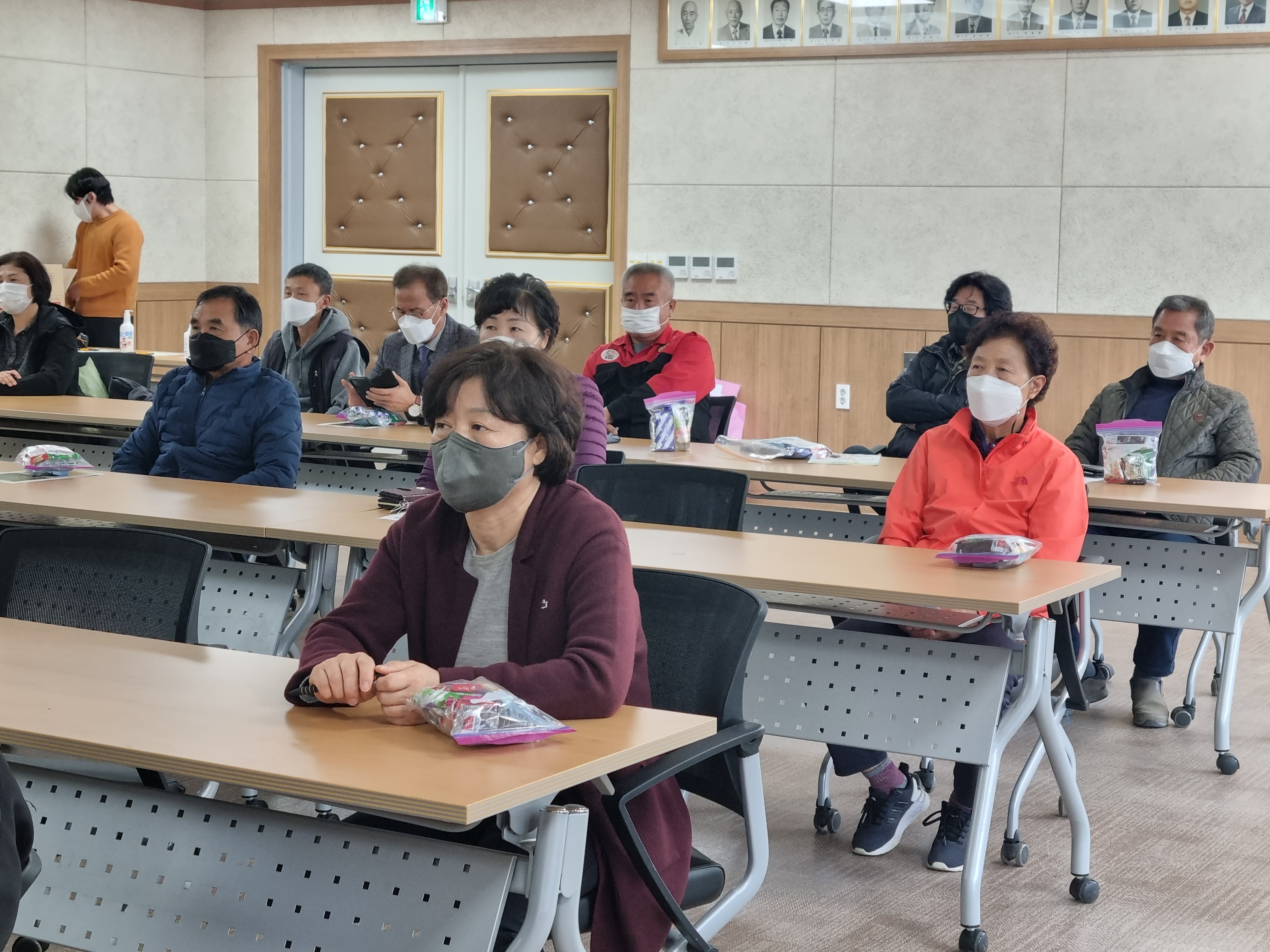갤러리 상세보기 | 홍천군 도시재생지원센터 [남면] 주민 설명회 & 도시재생학교 오리엔테이션